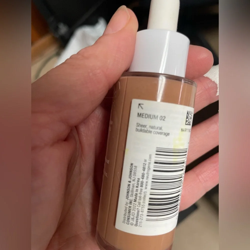 Neutrogena Serum Foundation for Sensitive Skin, Medium 02, 1.0 oz